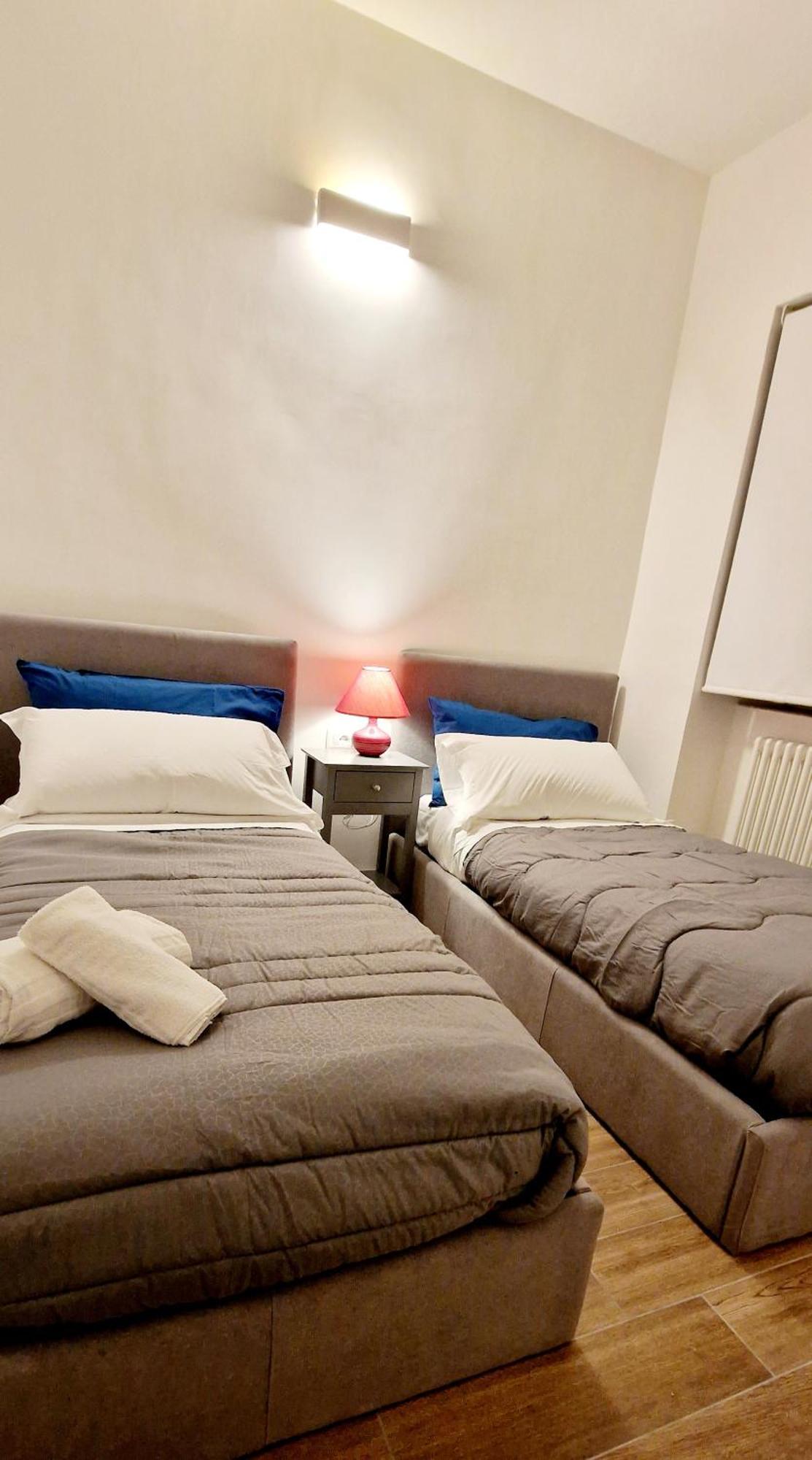 Tribunali Platamon Nápoly Szoba fotó